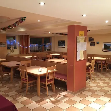 Gassnerwirt * Radfeld